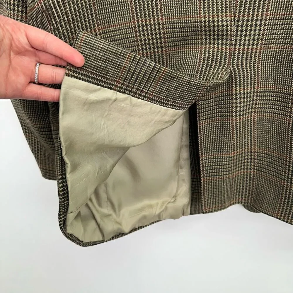 Banana Republic Vintage 90’s Men’s Herringbone Heritage Plaid Tan Wool Blazer